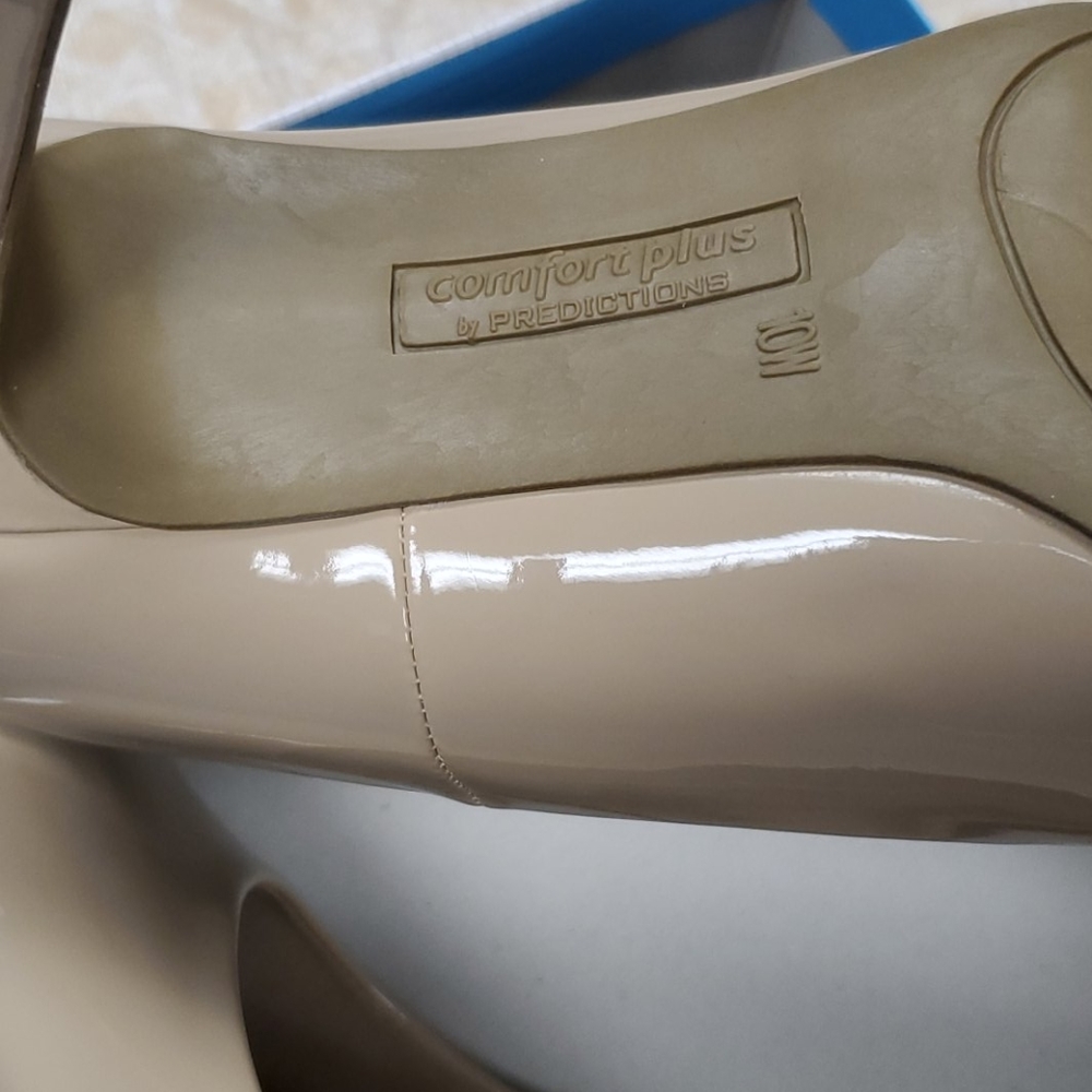Shoes - Picture 2 of 2
